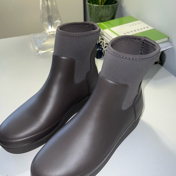 Hunter boots - women’s rain play mini scuba boots - Never worn! - Picture 4 of 10